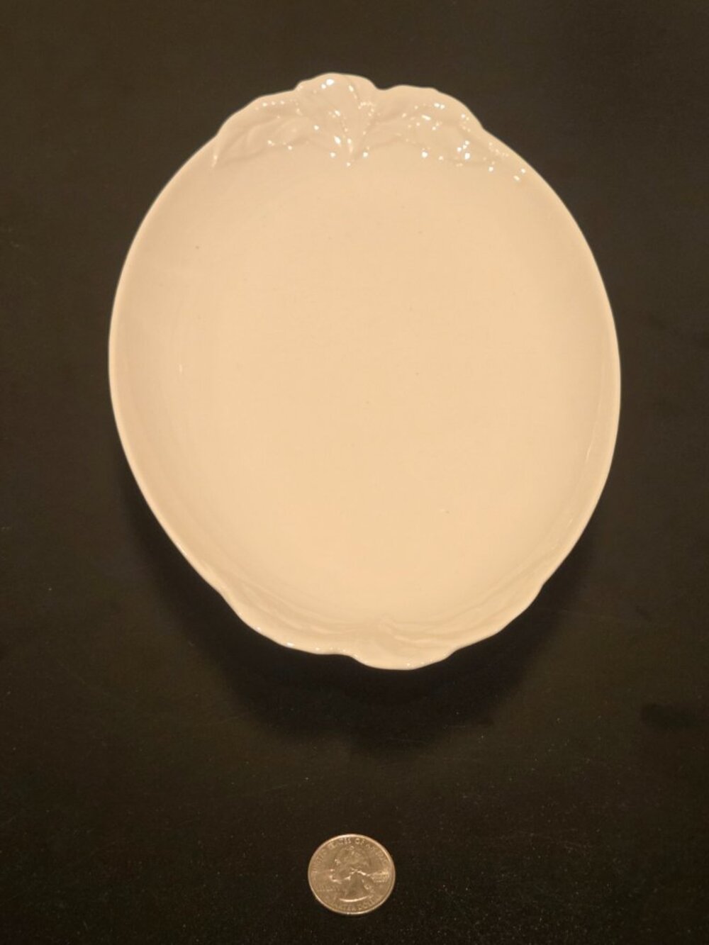 Villeroy & Boch Foglia White Porcelain Luxembourg Leaf Plates Pickle Dish Oval